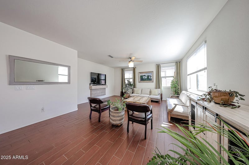 2965 Nighthawk Way, Phoenix, AZ 85048