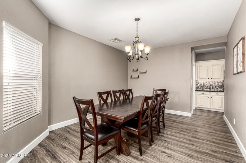 2965 Sierra Hts, Mesa, AZ 85212