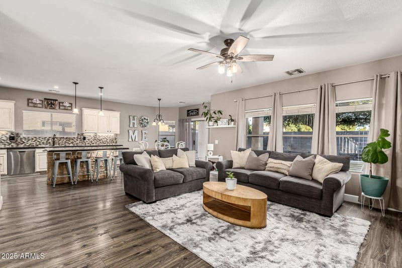 2965 Sierra Hts, Mesa, AZ 85212