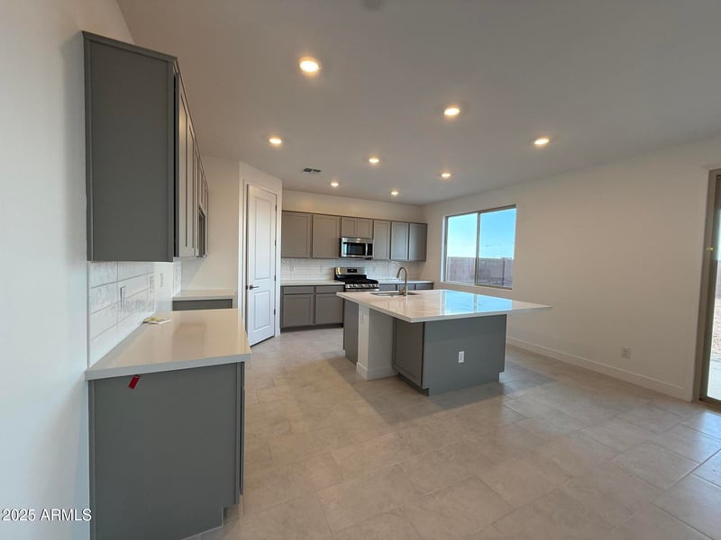 2968 Mecklenburg Way, San Tan Valley, AZ 85143