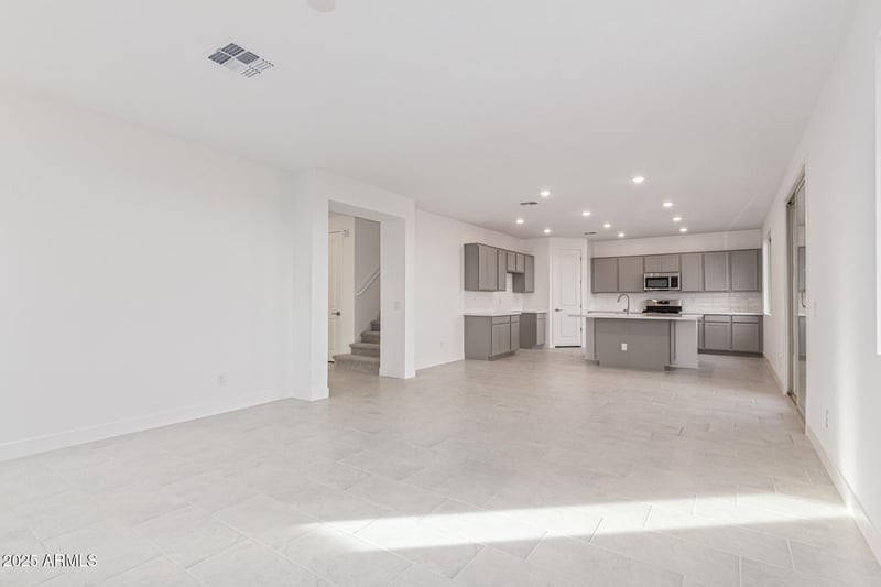 2968 Mecklenburg Way, San Tan Valley, AZ 85143