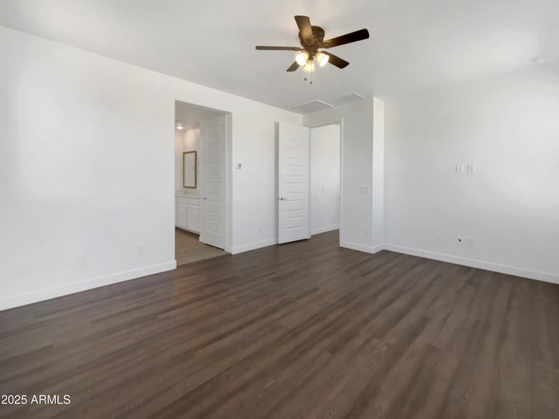 297 Tamarack Dr, San Tan Valley, AZ 85140