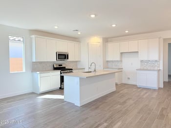 2973 Mecklenburg Way, San Tan Valley, AZ 85143