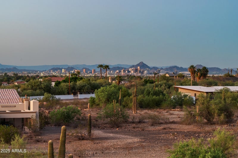 2974 Sunrise Dr, Laveen, AZ 85339