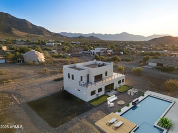 2974 Sunrise Dr, Laveen, AZ 85339