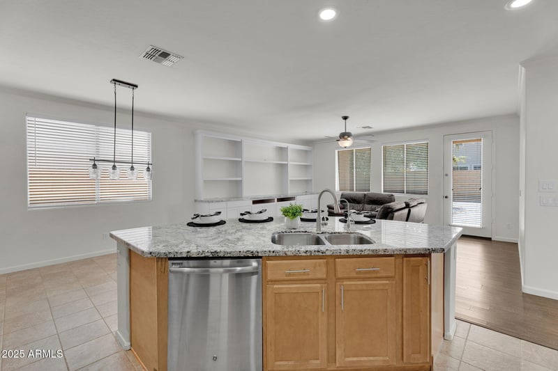 2975 Andre Ave, Gilbert, AZ 85298
