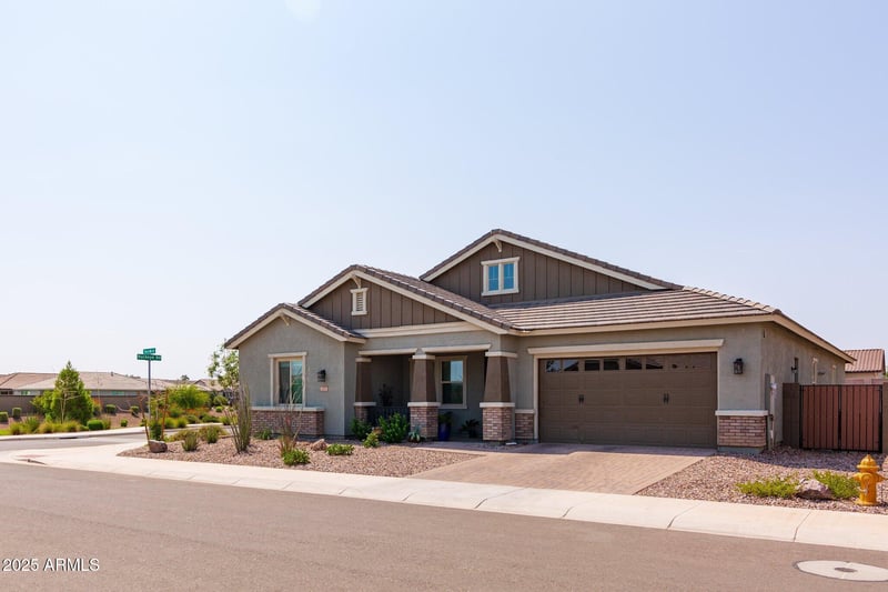 2975 Three Mile Dr, San Tan Valley, AZ 85144