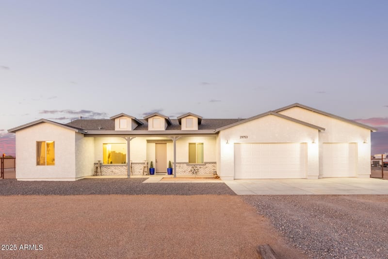 29753 203rd Dr, Wittmann, AZ 85361