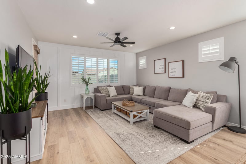 29761 114th Ln, Peoria, AZ 85383