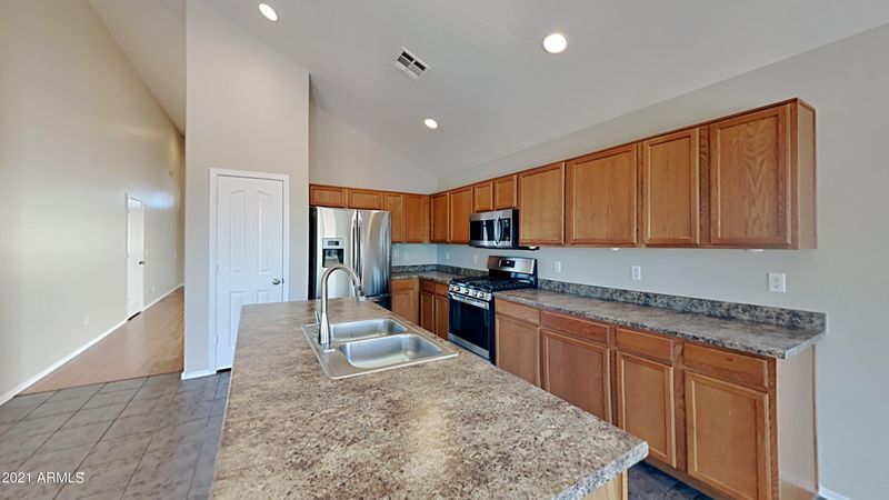 2977 N Lainey Ln, Buckeye, AZ 85396