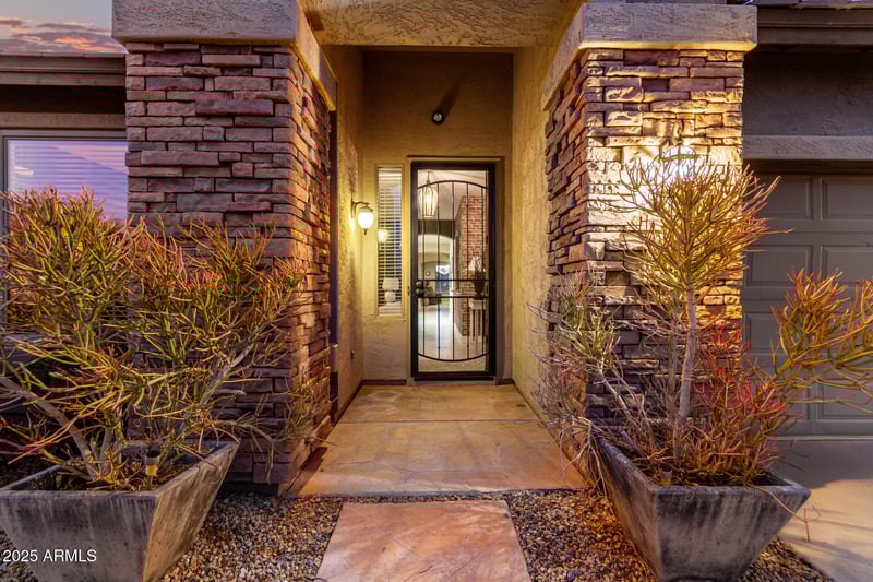 29794 Little Leaf Dr, San Tan Valley, AZ 85143