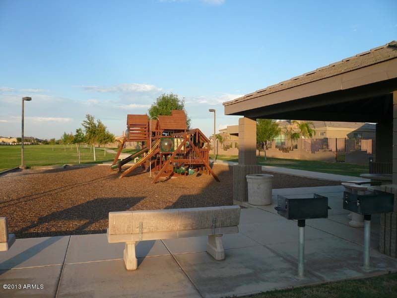2981 E Waterman Way #96, Gilbert, AZ 85297