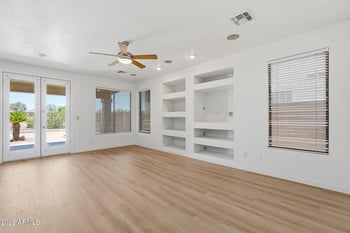 29810 N Little Leaf Dr, San Tan Valley, AZ 85143