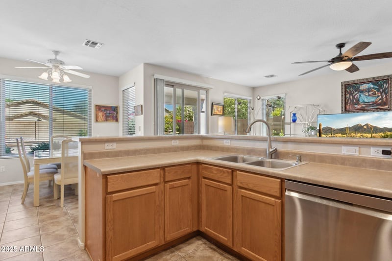 29839 Little Leaf Dr, San Tan Valley, AZ 85143