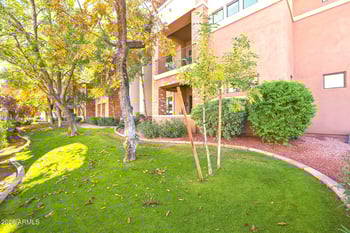 2989 44th St #2023, Phoenix, AZ 85018