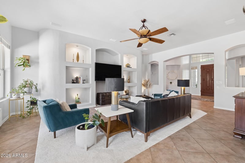 2989 E Comstock Dr, Gilbert, AZ 85296