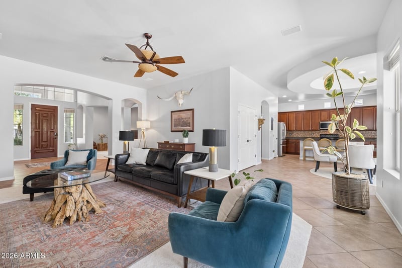 2989 E Comstock Dr, Gilbert, AZ 85296