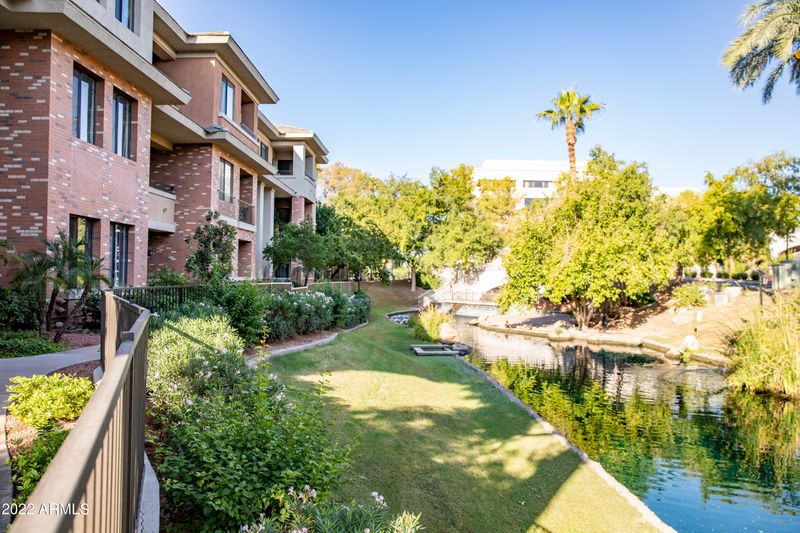 2989 N 44th St #2012, Phoenix, AZ 85018