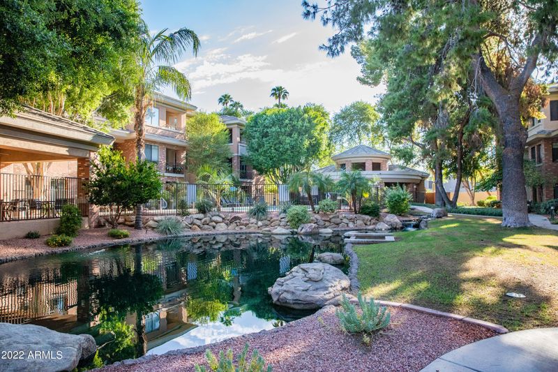 2989 N 44th St #2012, Phoenix, AZ 85018