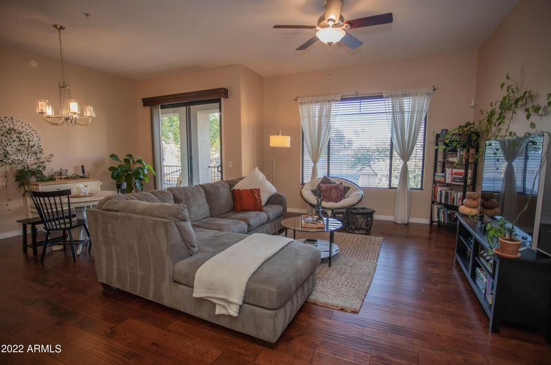 2989 N 44th St #2012, Phoenix, AZ 85018