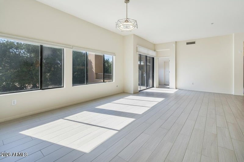 2989 N 44th St #3018, Phoenix, AZ 85018