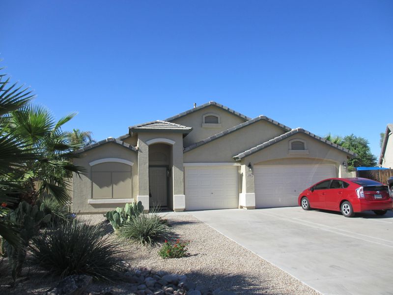 299 E Embassy Dr, San Tan Valley, AZ 85143