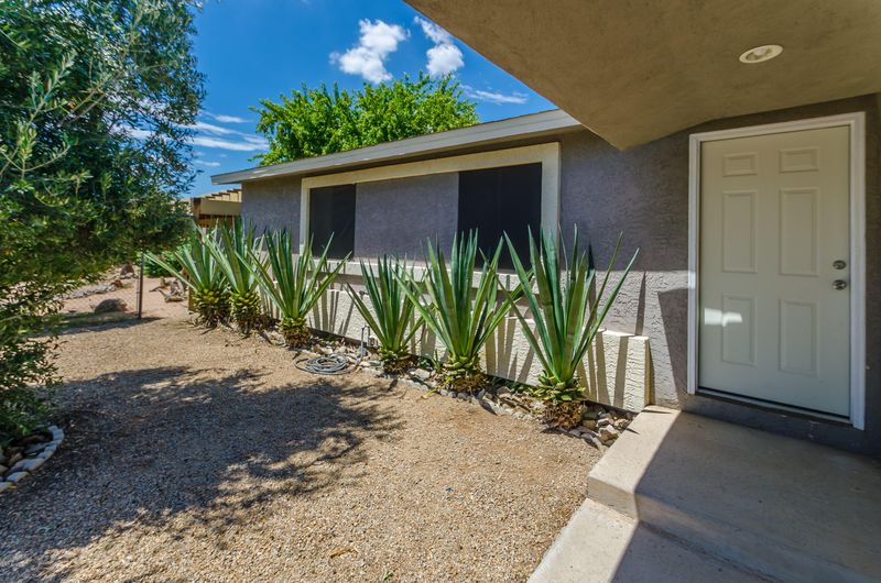 2992 E Union Hills Dr, Phoenix, AZ 85050