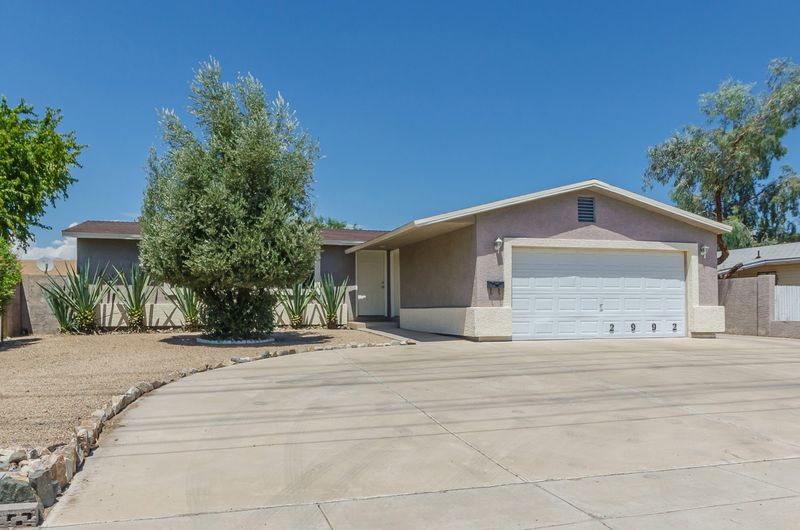 2992 E Union Hills Dr, Phoenix, AZ 85050