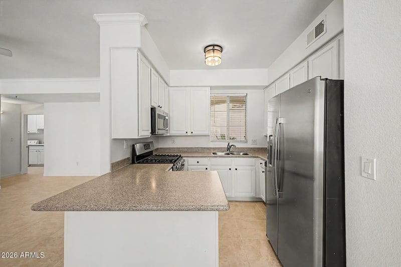 2992 N Miller Rd #122, Scottsdale, AZ 85251
