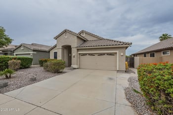 29922 Little Leaf Dr, San Tan Valley, AZ 85143