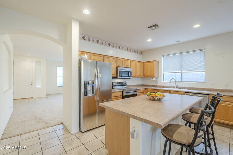 29922 Little Leaf Dr, San Tan Valley, AZ 85143