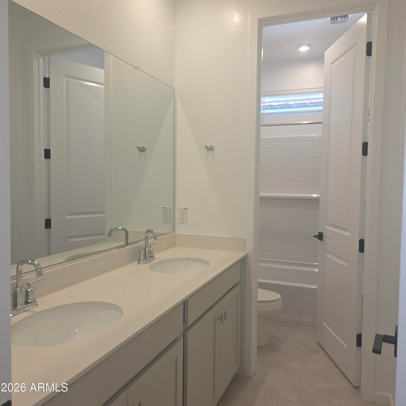 2995 Villa Ave, San Tan Valley, AZ 85143