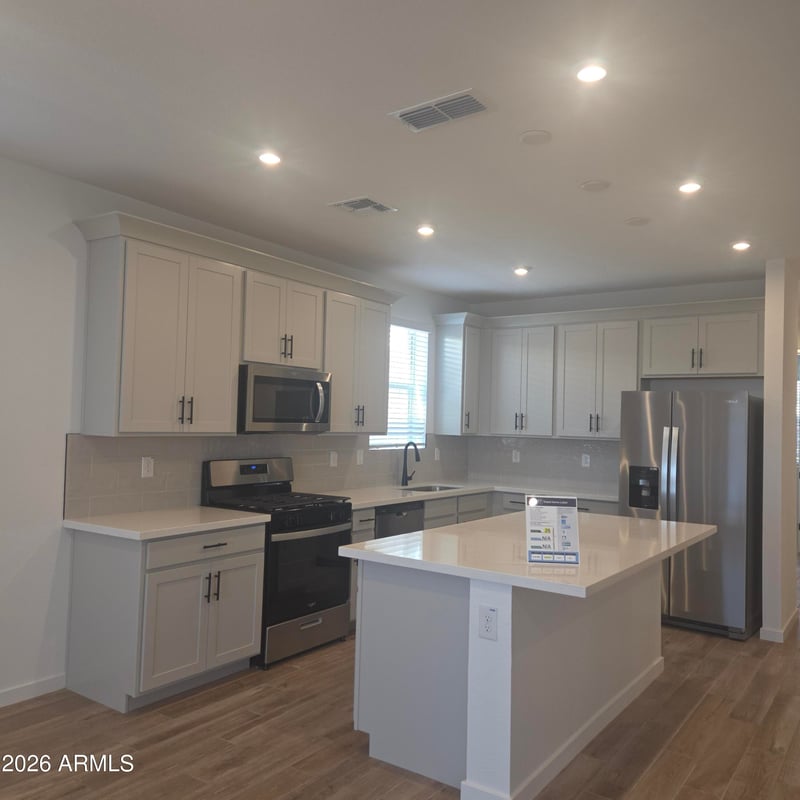 2995 Villa Ave, San Tan Valley, AZ 85143
