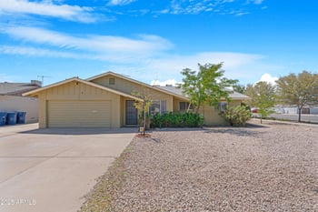 3 Erie Dr, Tempe, AZ 85282