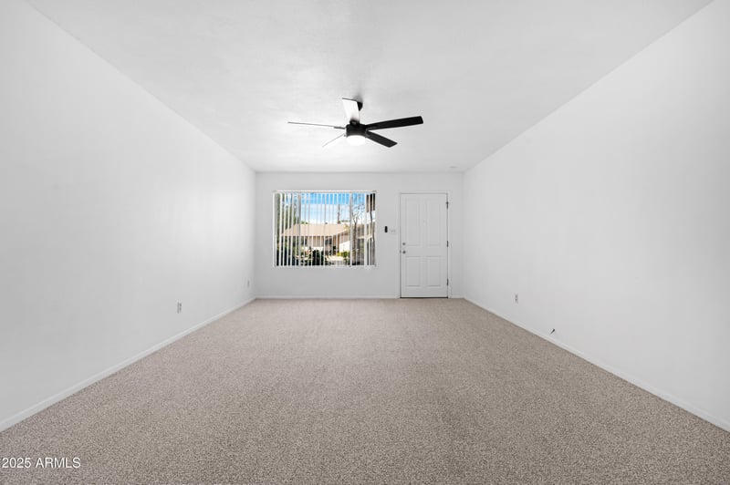 3 Erie Dr, Tempe, AZ 85282