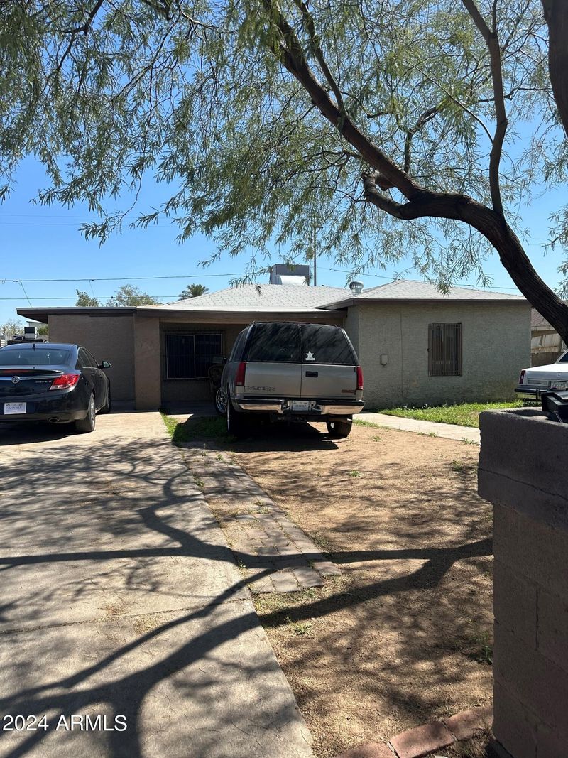 3 S 28th Dr, Phoenix, AZ 85009