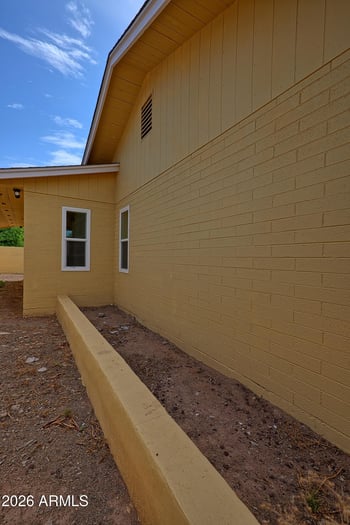 3 Del Rio Dr, Tempe, AZ 85282