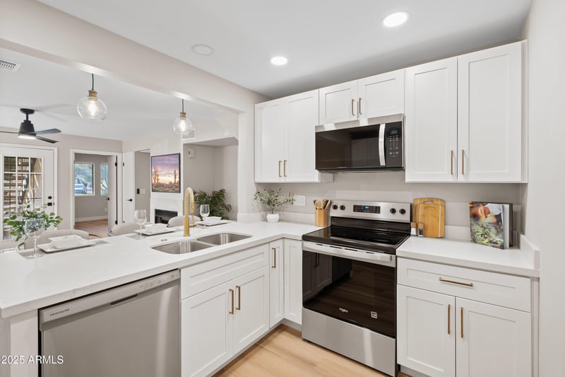 30 Brown Rd #1108, Mesa, AZ 85201