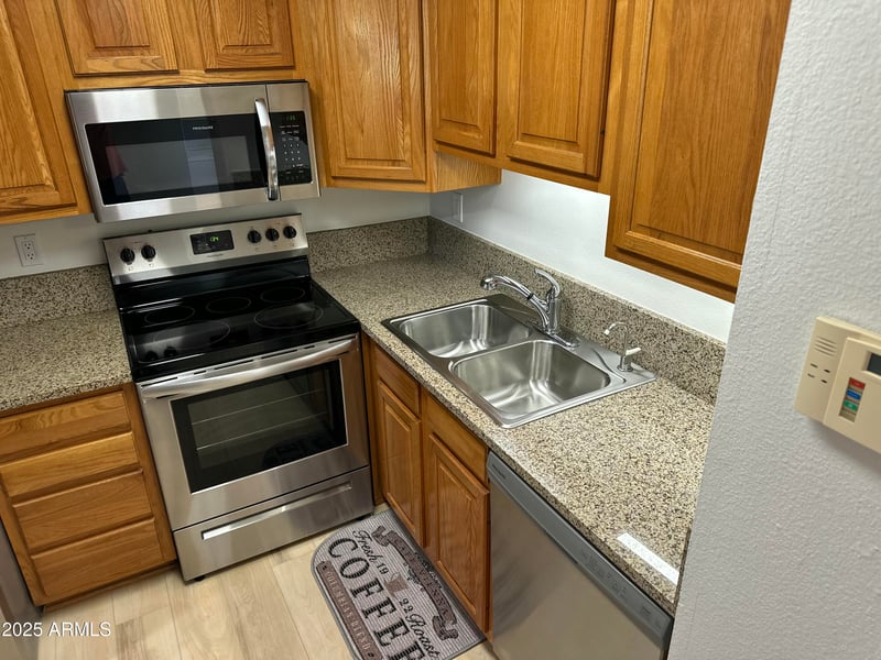 30 Brown Rd #2012, Mesa, AZ 85201