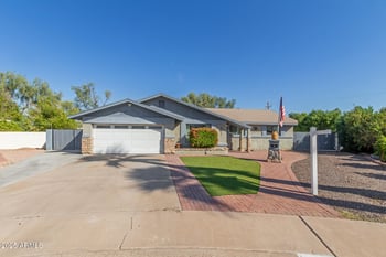 30 Del Rio Cir, Tempe, AZ 85282