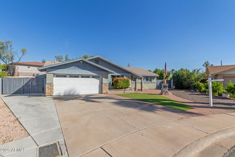 30 Del Rio Cir, Tempe, AZ 85282