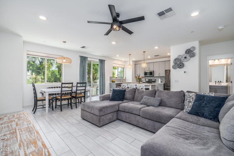 300 Gila Springs Blvd #212, Chandler, AZ 85226
