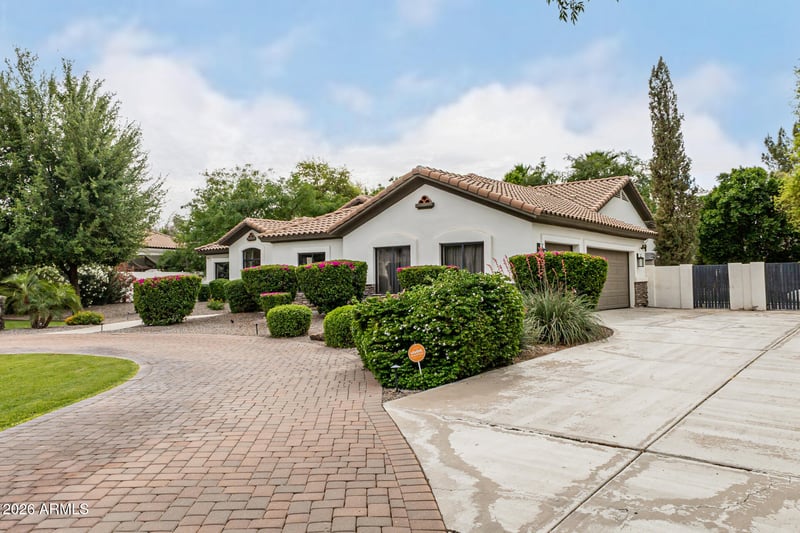 300 Banning Ct, Gilbert, AZ 85296