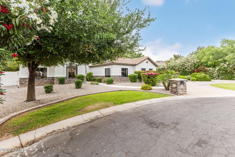 300 Banning Ct, Gilbert, AZ 85296