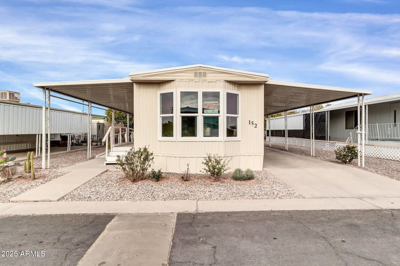 300 Val Vista Dr #152, Mesa, AZ 85204