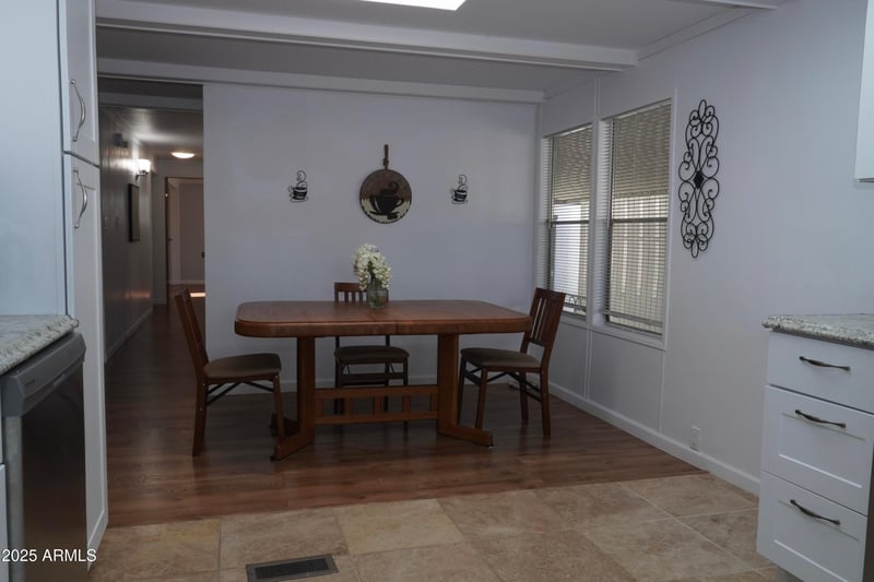 300 Val Vista Dr #64, Mesa, AZ 85204