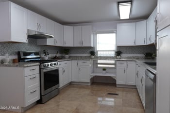 300 Val Vista Dr #64, Mesa, AZ 85204