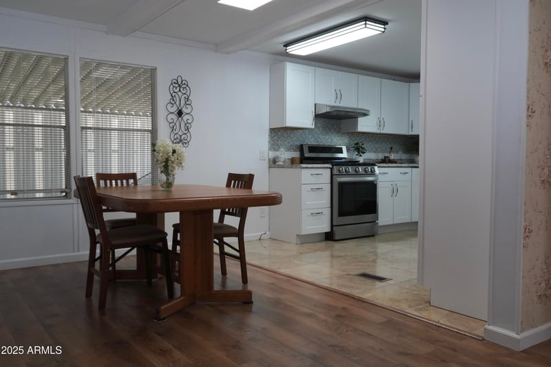300 Val Vista Dr #64, Mesa, AZ 85204