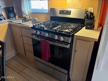 300 Val Vista Dr #77, Mesa, AZ 85204