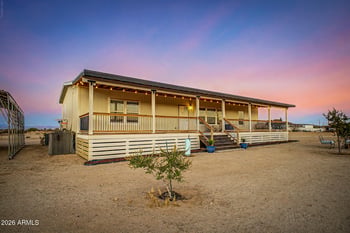 30007 Casmark Ln, San Tan Valley, AZ 85144